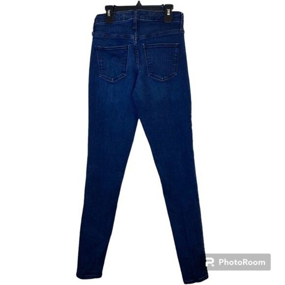 Universal Thread Women's Dark Denim High Rise Skinny Jeans Size 2 - Picture 2 of 6